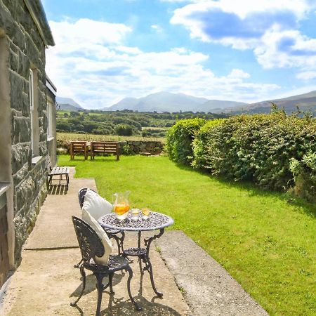 Coed Bolyn Lodge Llanddeiniolen Exterior foto